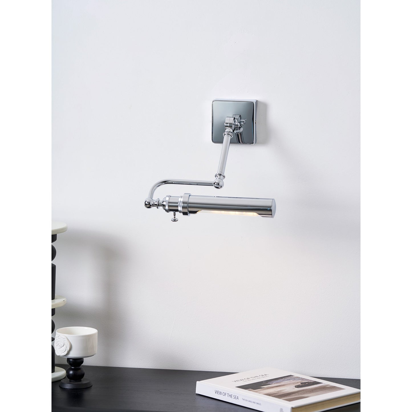 Andika Wall Lamp