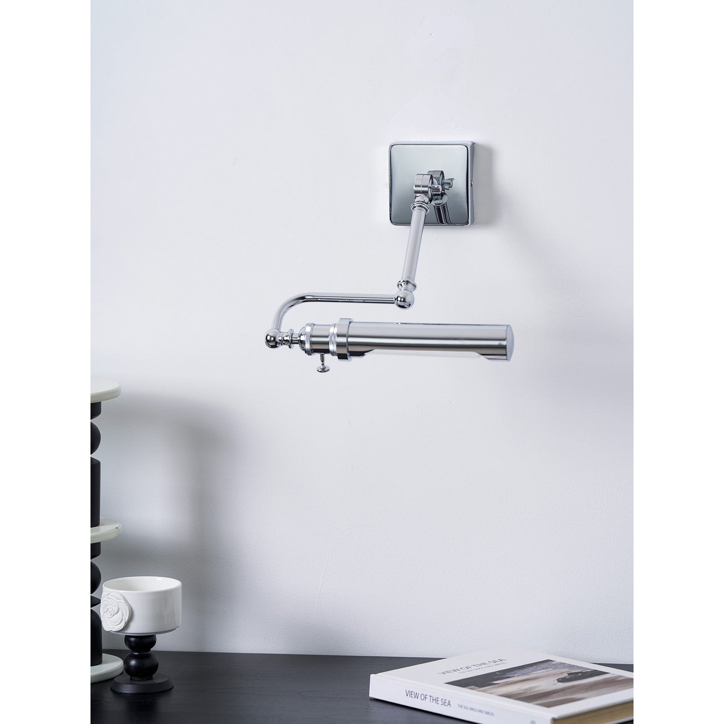 Andika Wall Lamp