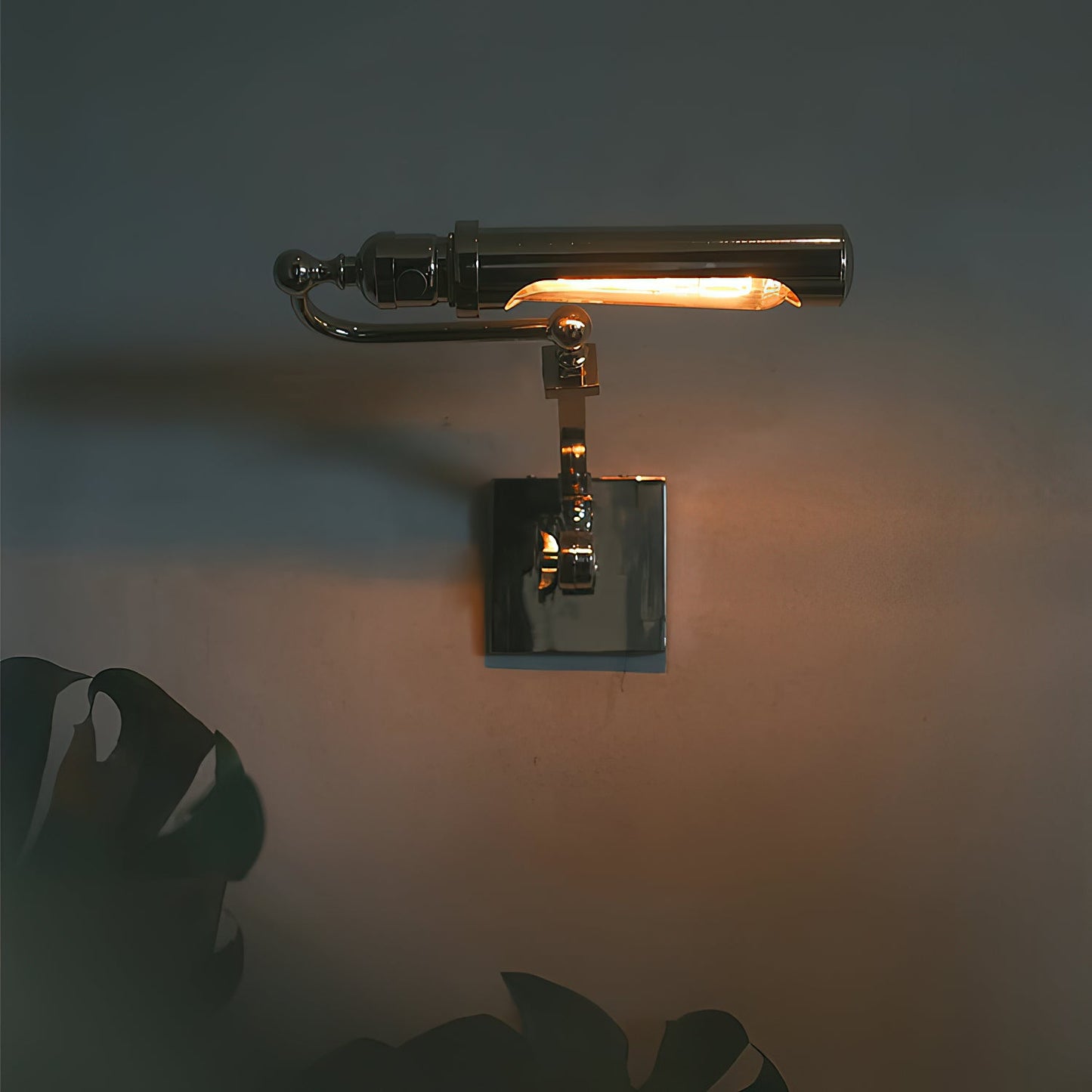 Andika Wall Lamp