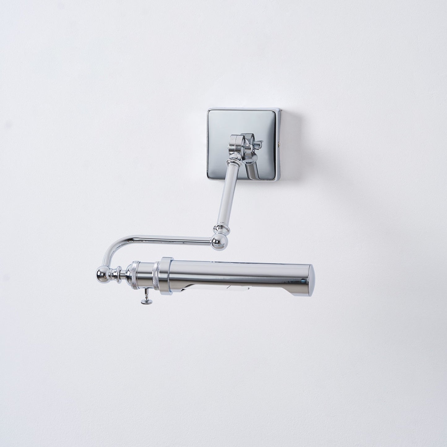 Andika Wall Lamp