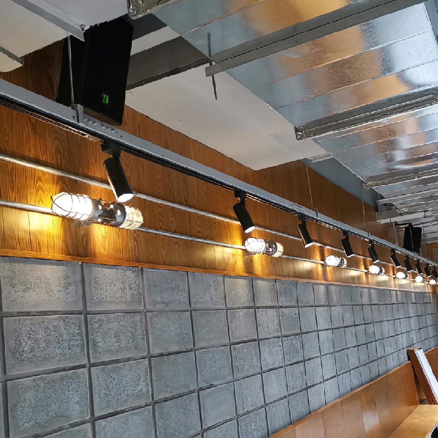 Serola Dudley Wall Lamp