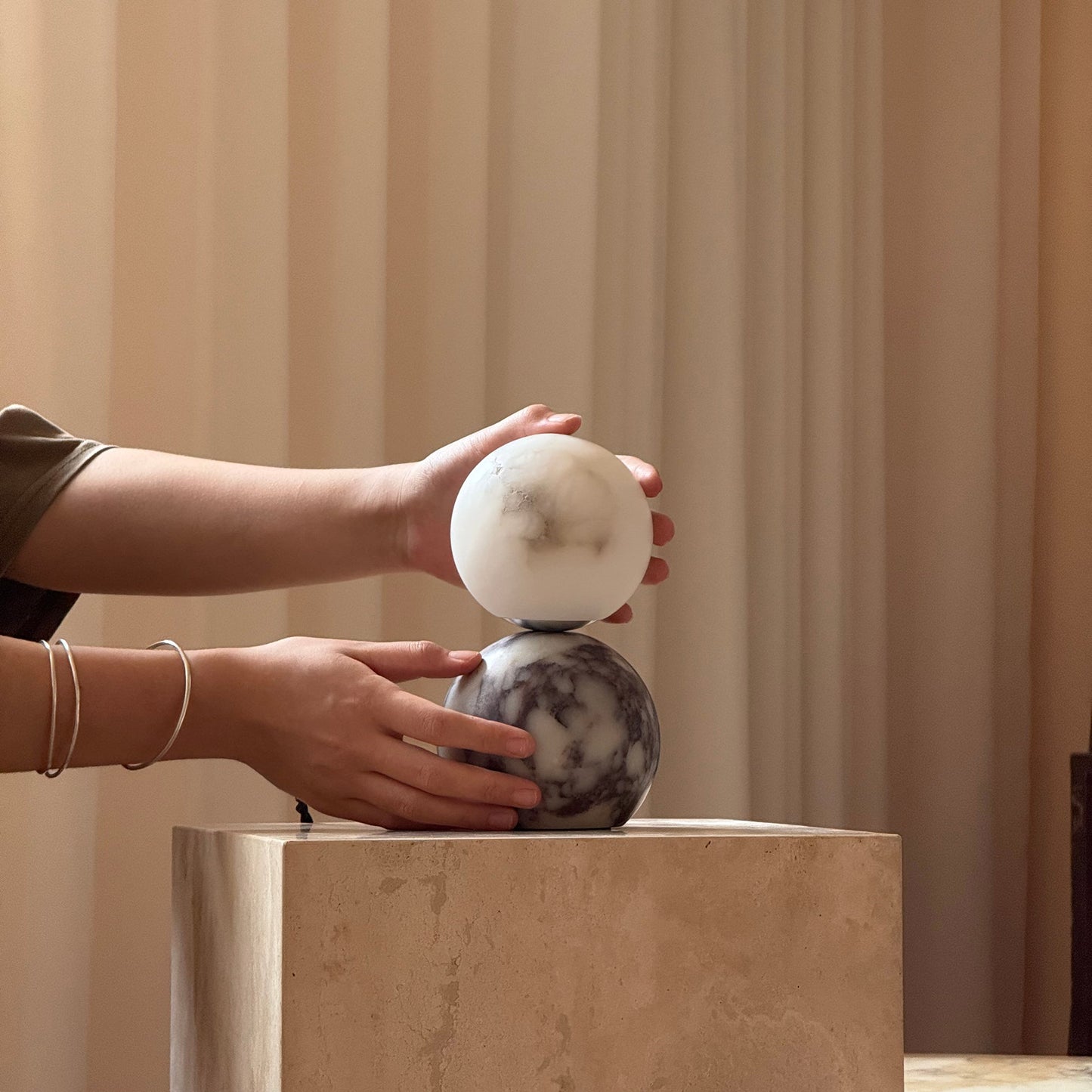 Noron Marble Table Lamp
