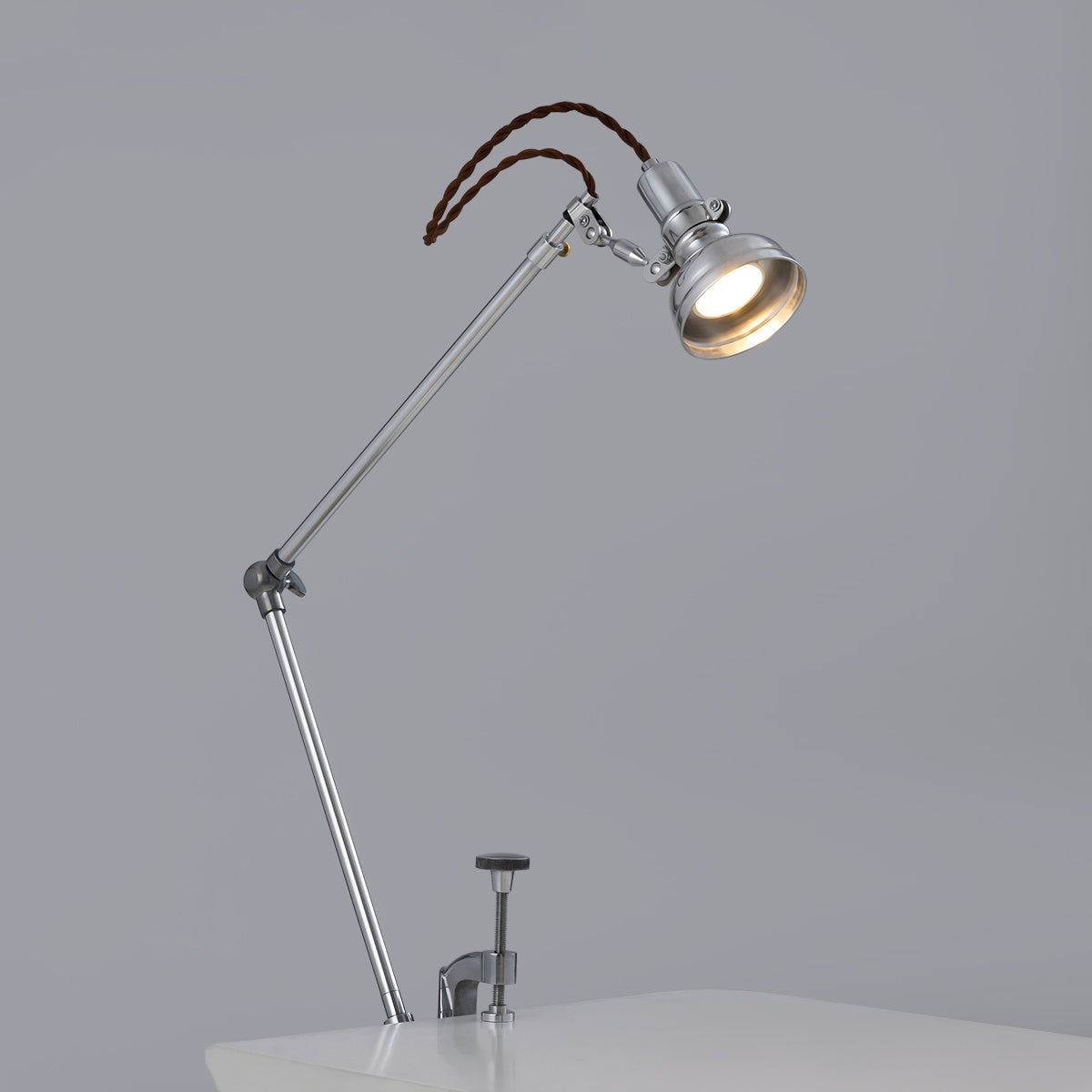 Corola Articulated Table Lamp