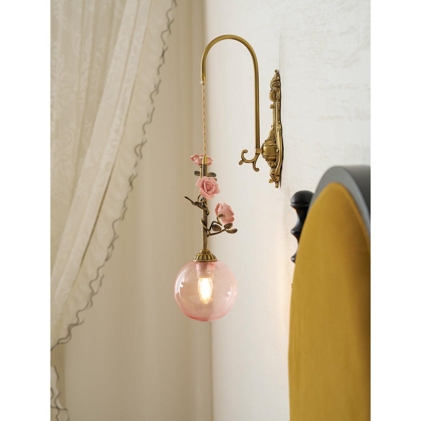 Everard Glass Rose Wall Sconce