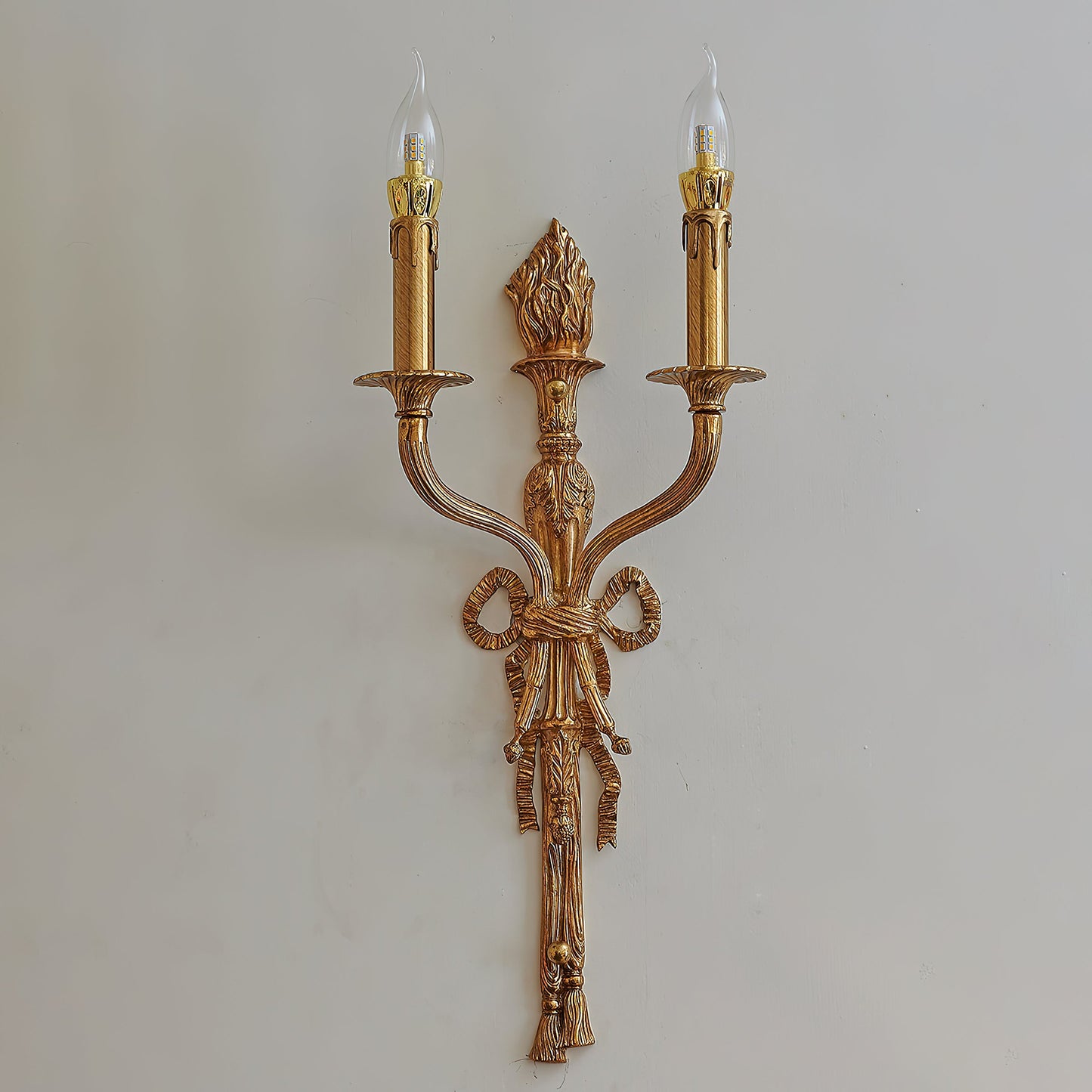 Velola Brass Wall Lamp