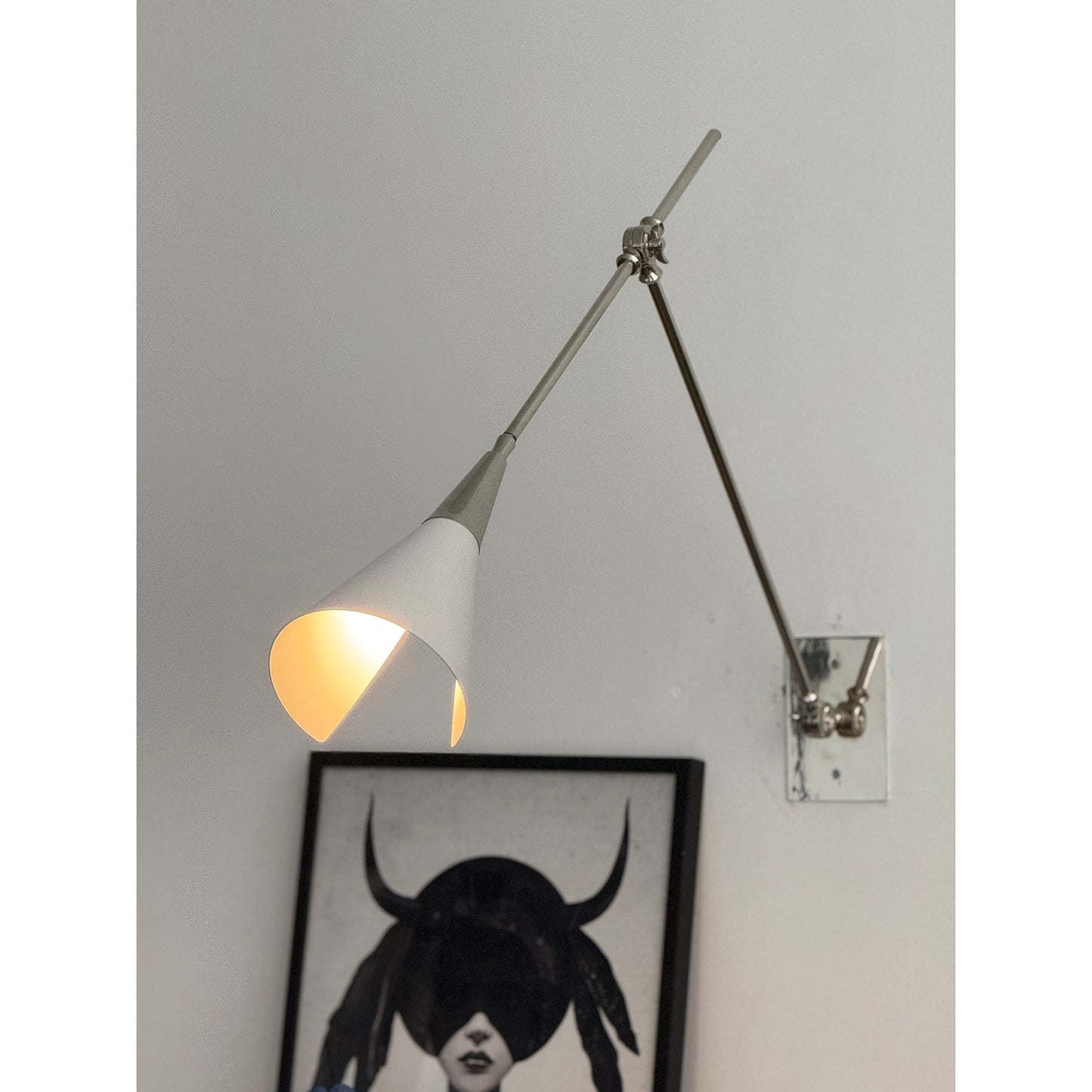 Nevola Wall Lamp