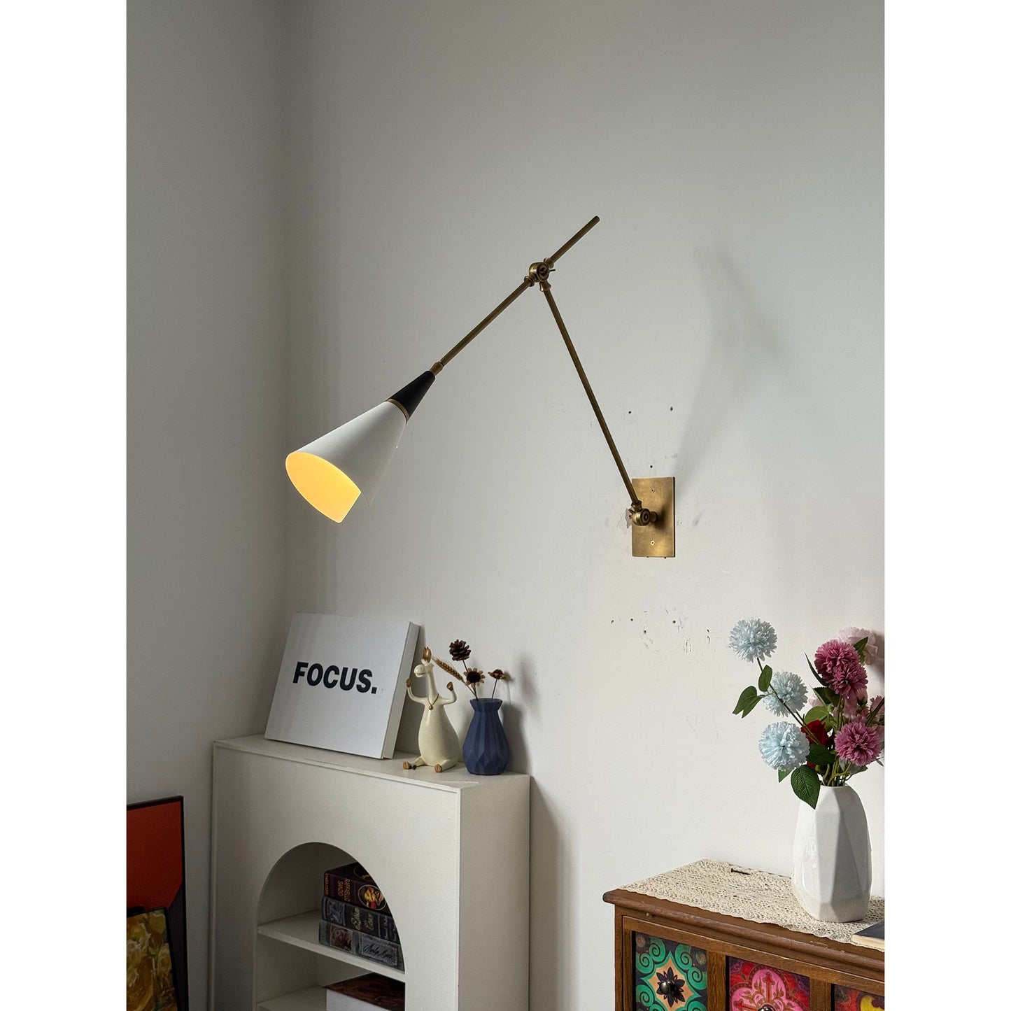 Nevola Wall Lamp