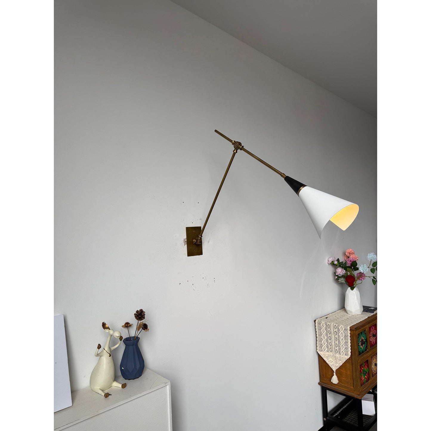 Nevola Wall Lamp