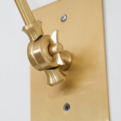 Nevola Wall Lamp