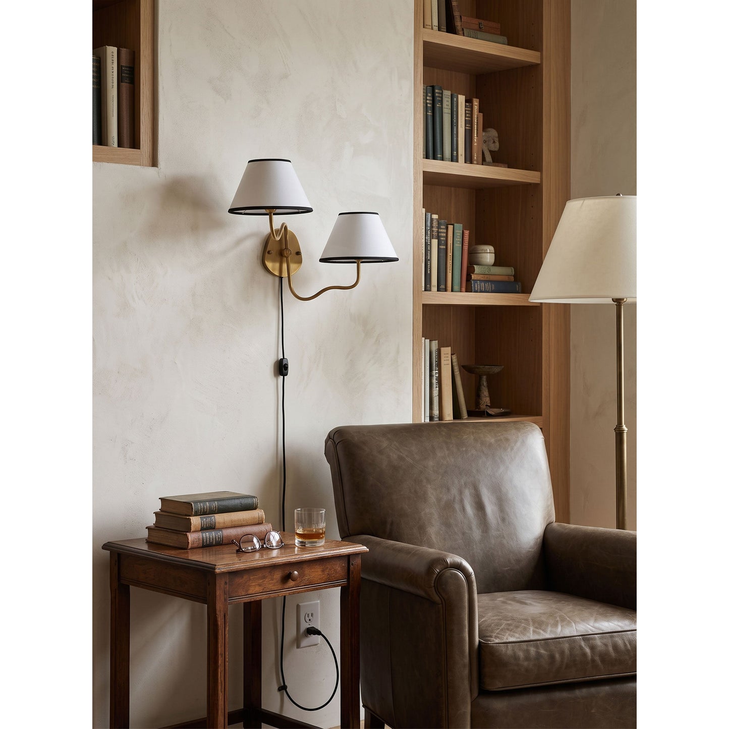 Hesen Plug-in Wall Lamp