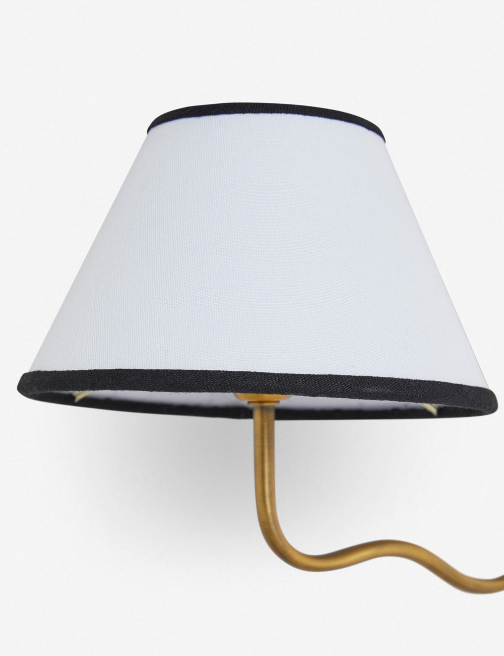 Hesen Plug-in Wall Lamp