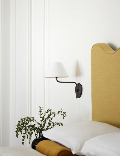 Hesen Wall Lamp
