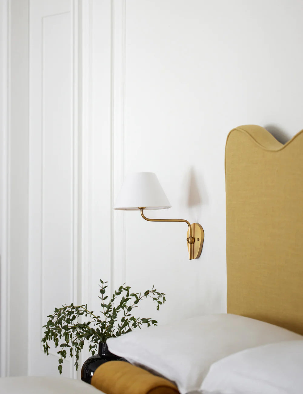 Hesen Wall Lamp