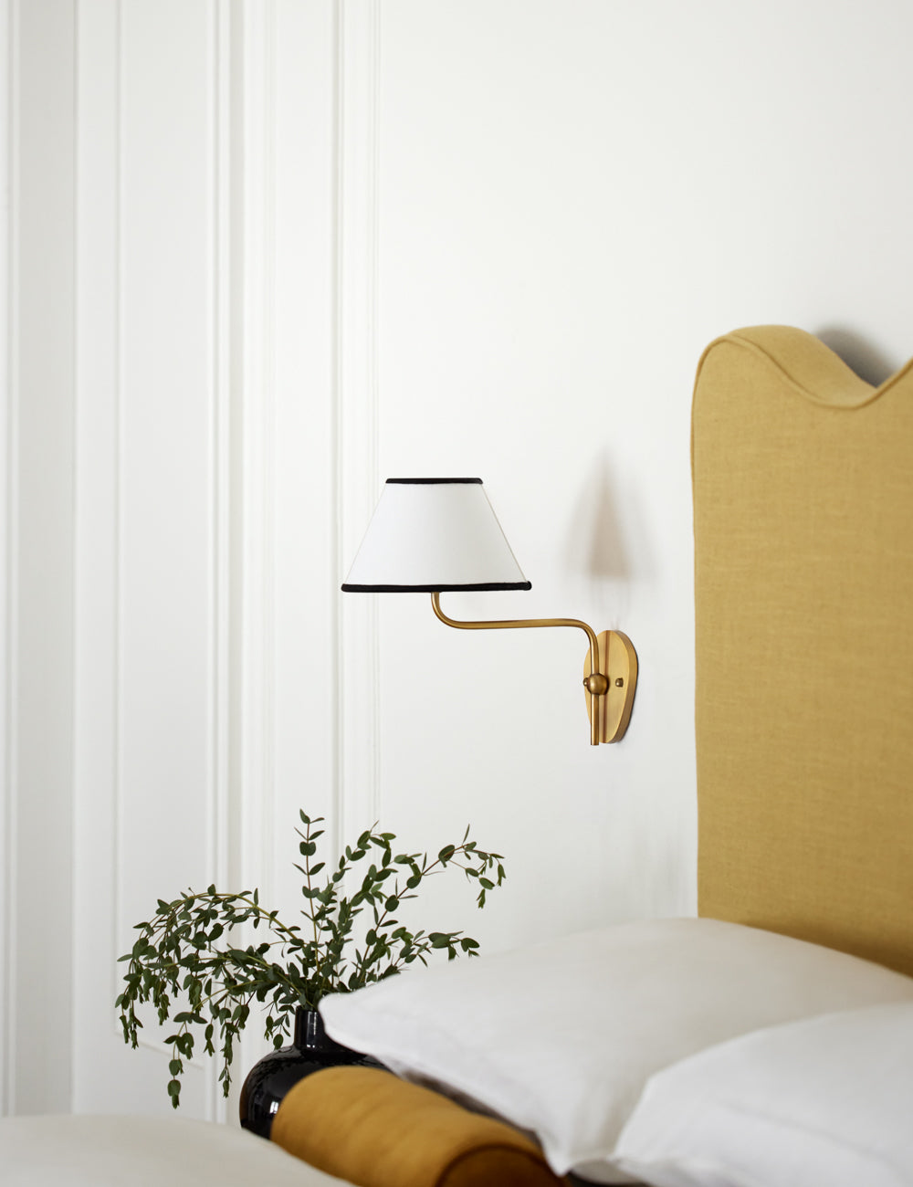 Hesen Wall Lamp