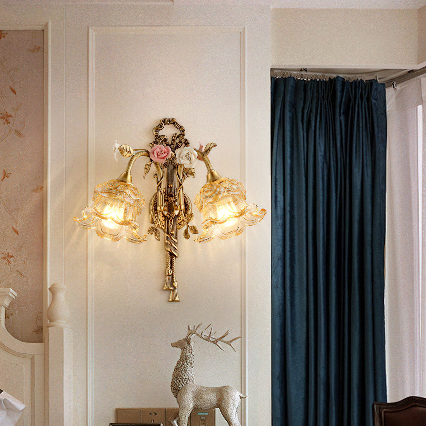 Mirien Fleur Wall Lamp