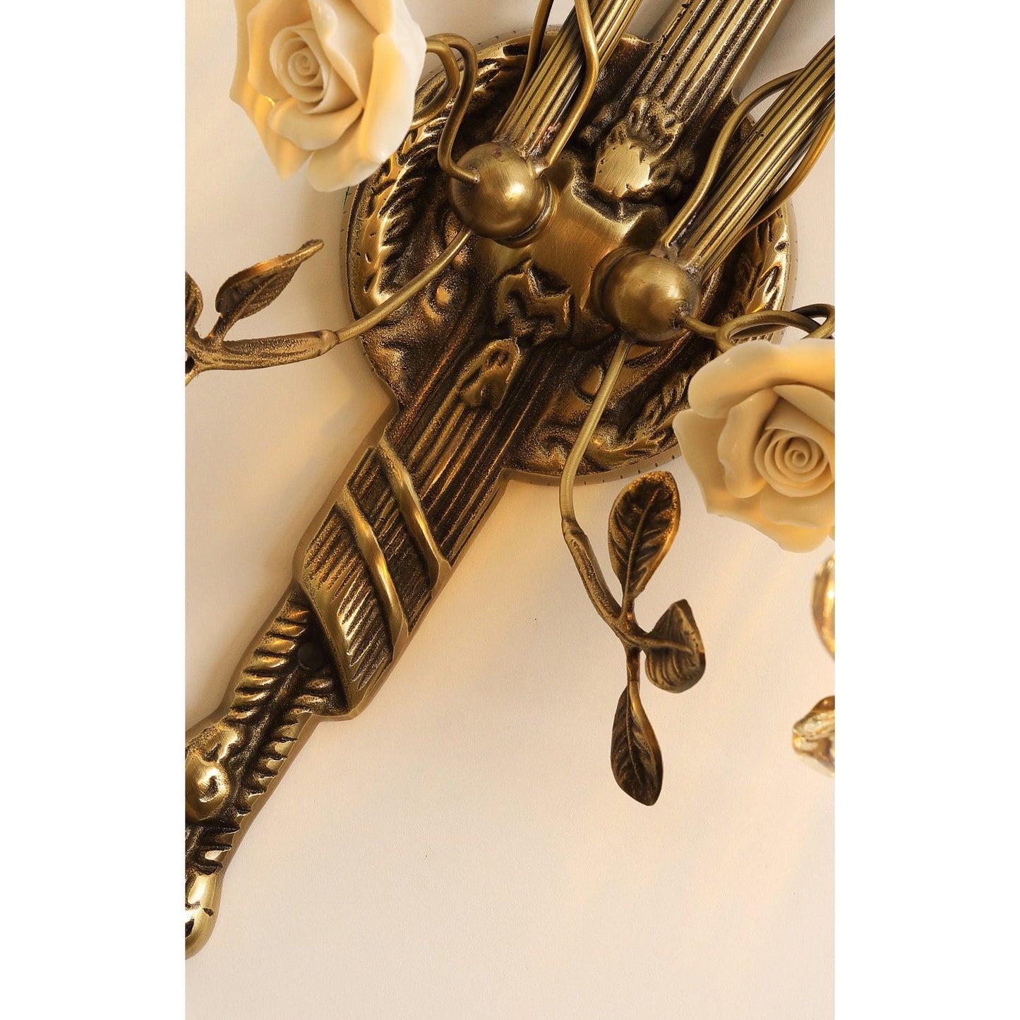 Mirien Fleur Wall Lamp