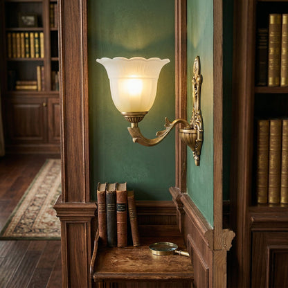 Vesor Flower Brass Sconce