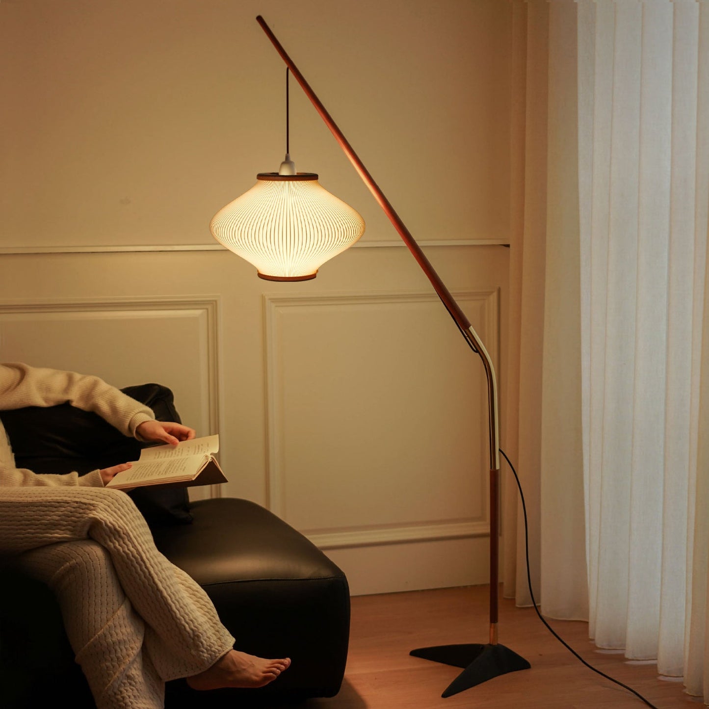 Islique Floor Lamp