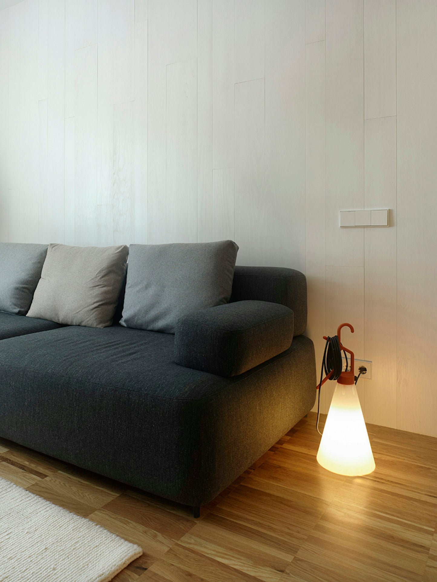 Nevien Table Lamp
