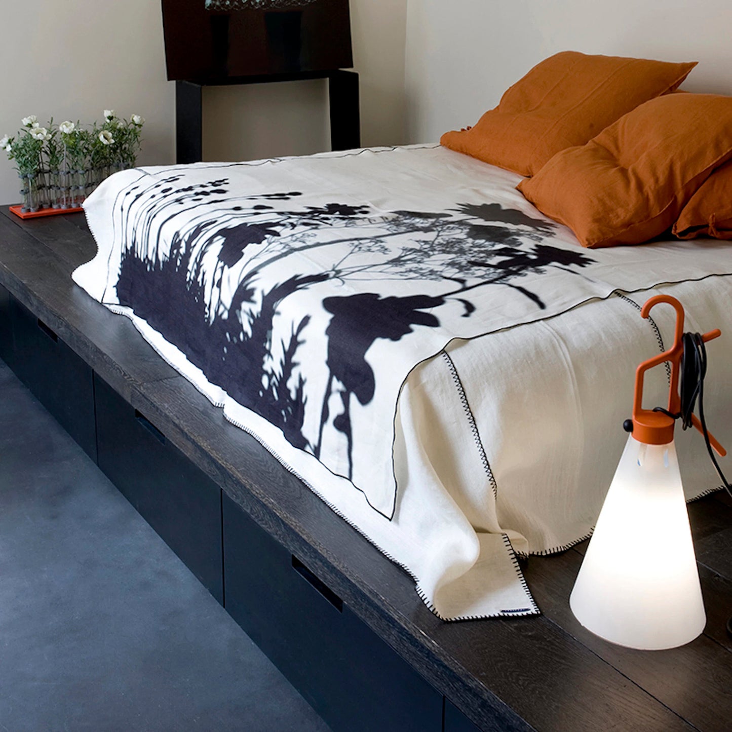 Nevien Table Lamp