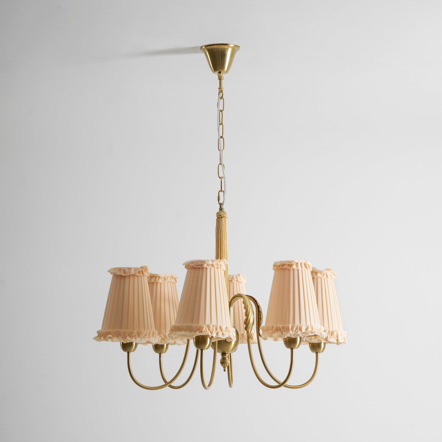 Vesai Chandelier