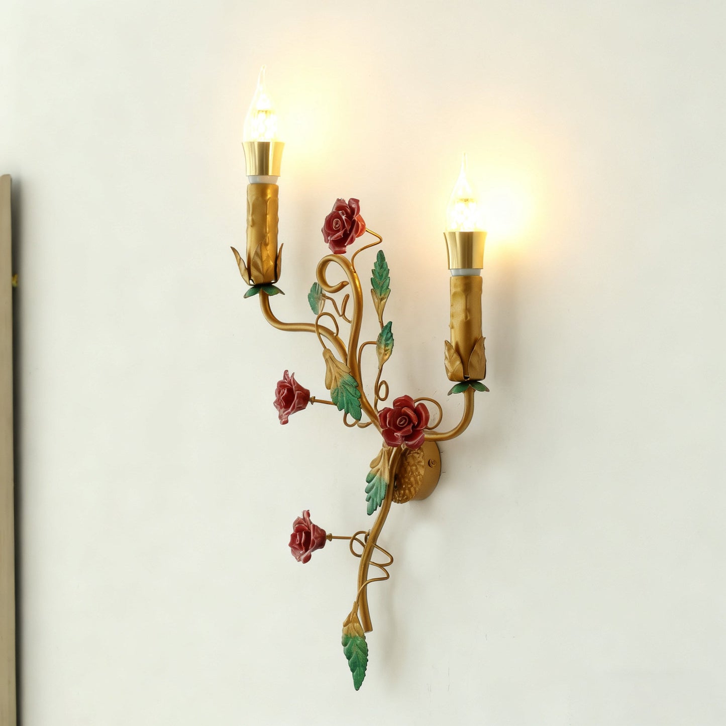 Belai Wall Lamp