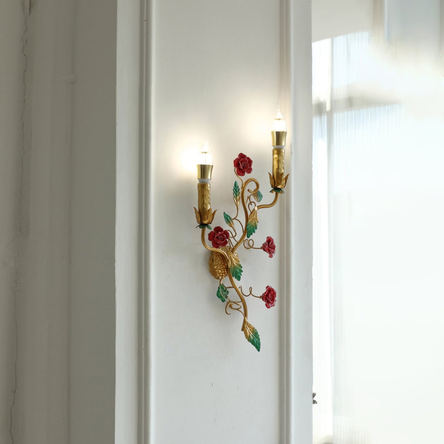 Belai Wall Lamp