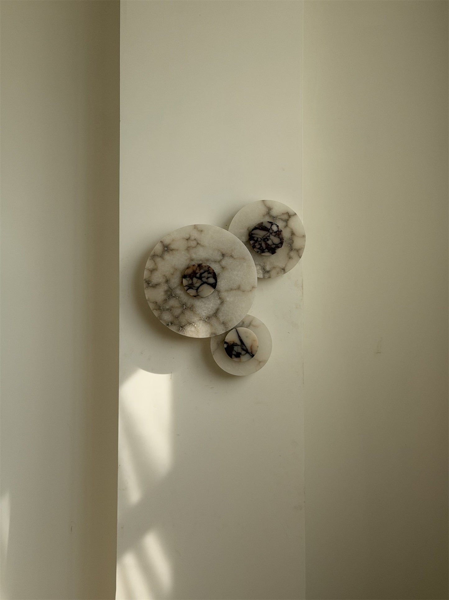 Median Combination Alabaster Wall Lamp