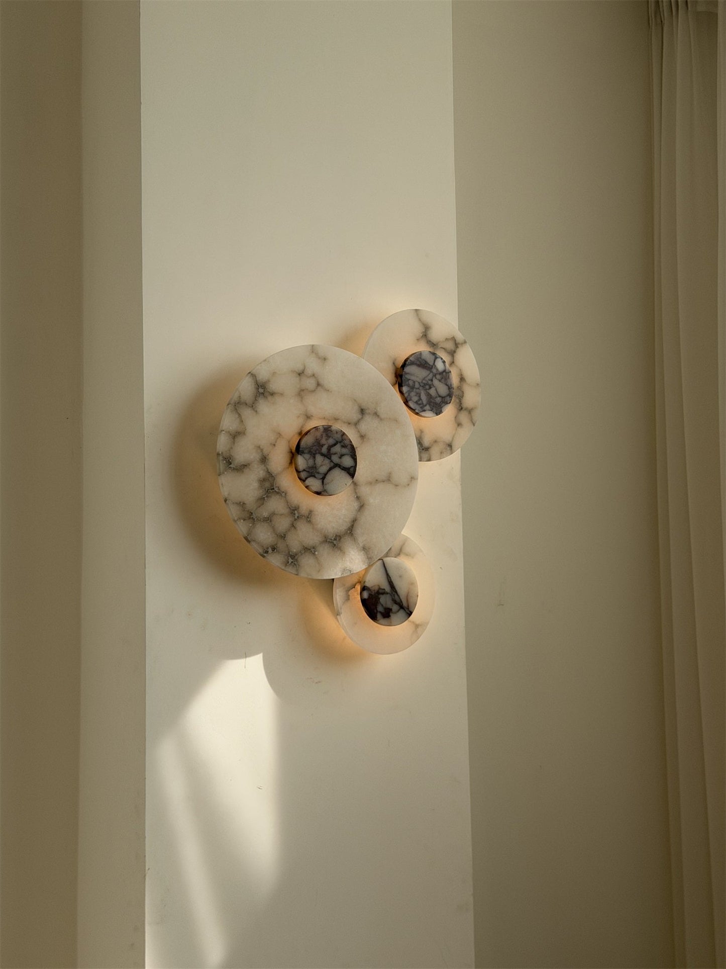 Median Combination Alabaster Wall Lamp