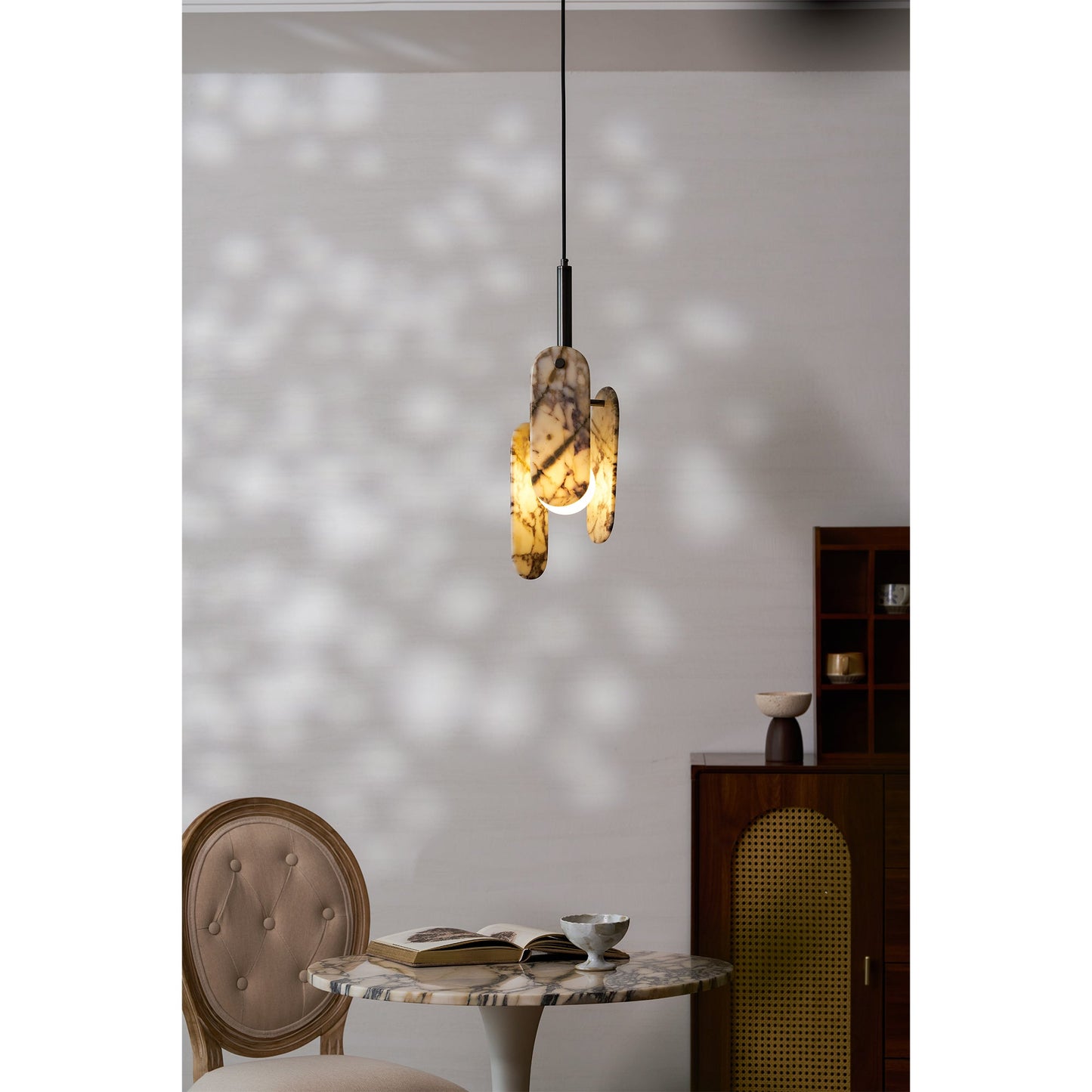 Dahlia Marble Pendant Lamp