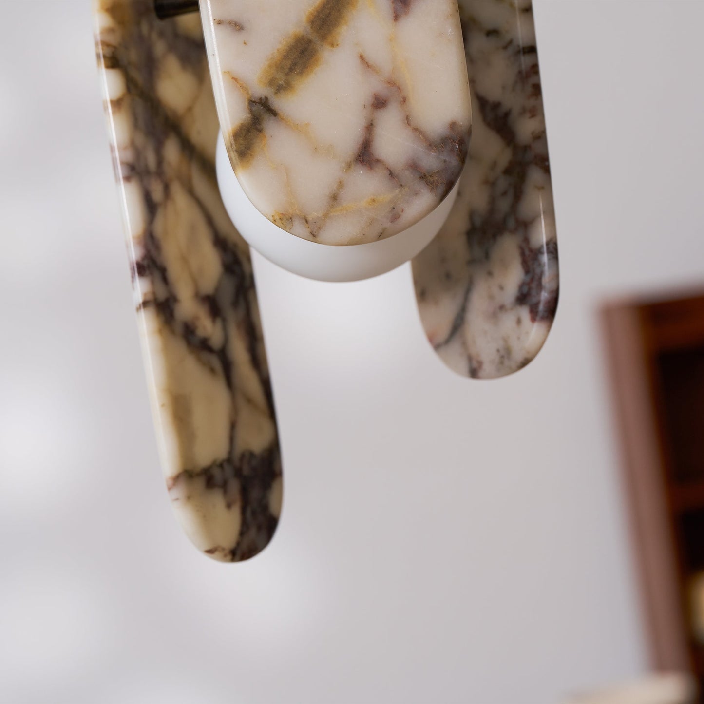 Dahlia Marble Pendant Lamp