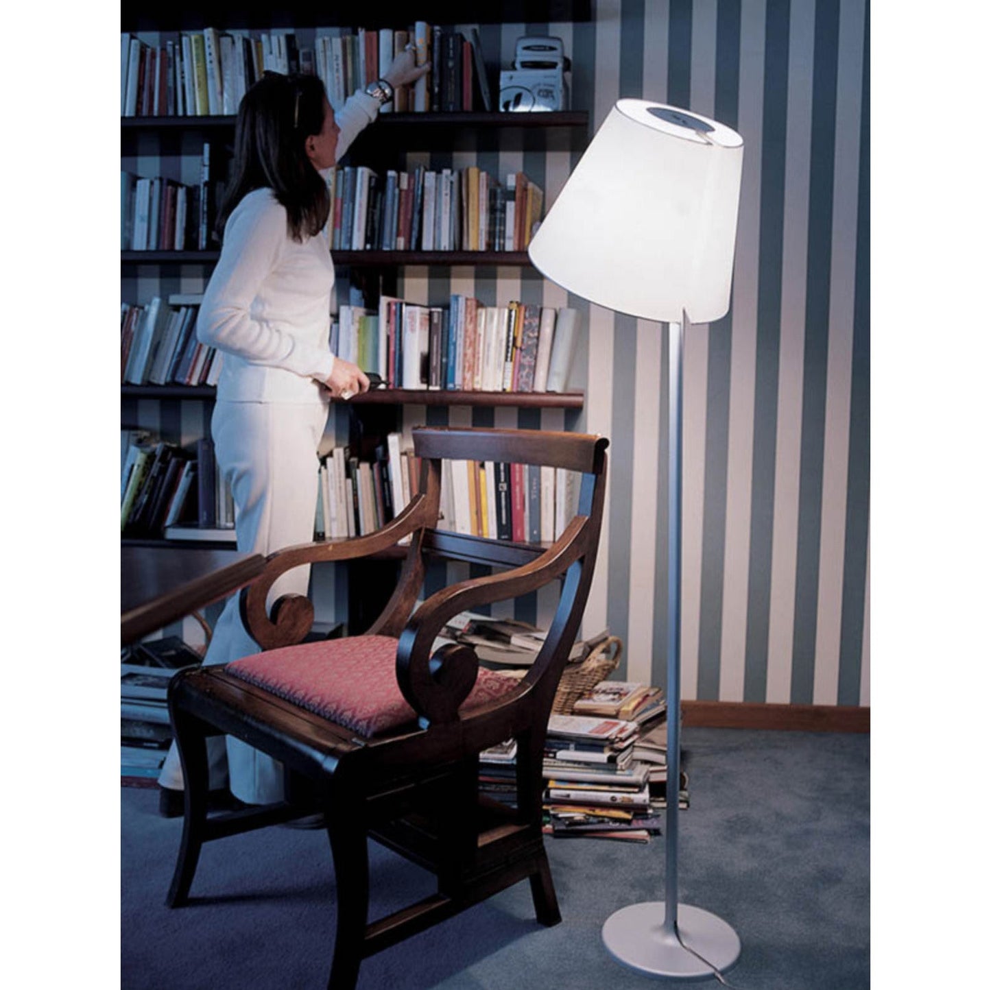 Mara Floor Lamp