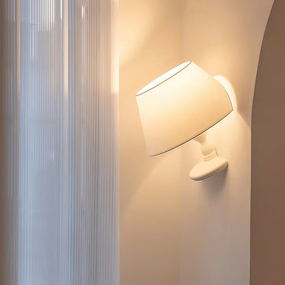 Mara Wall Lamp