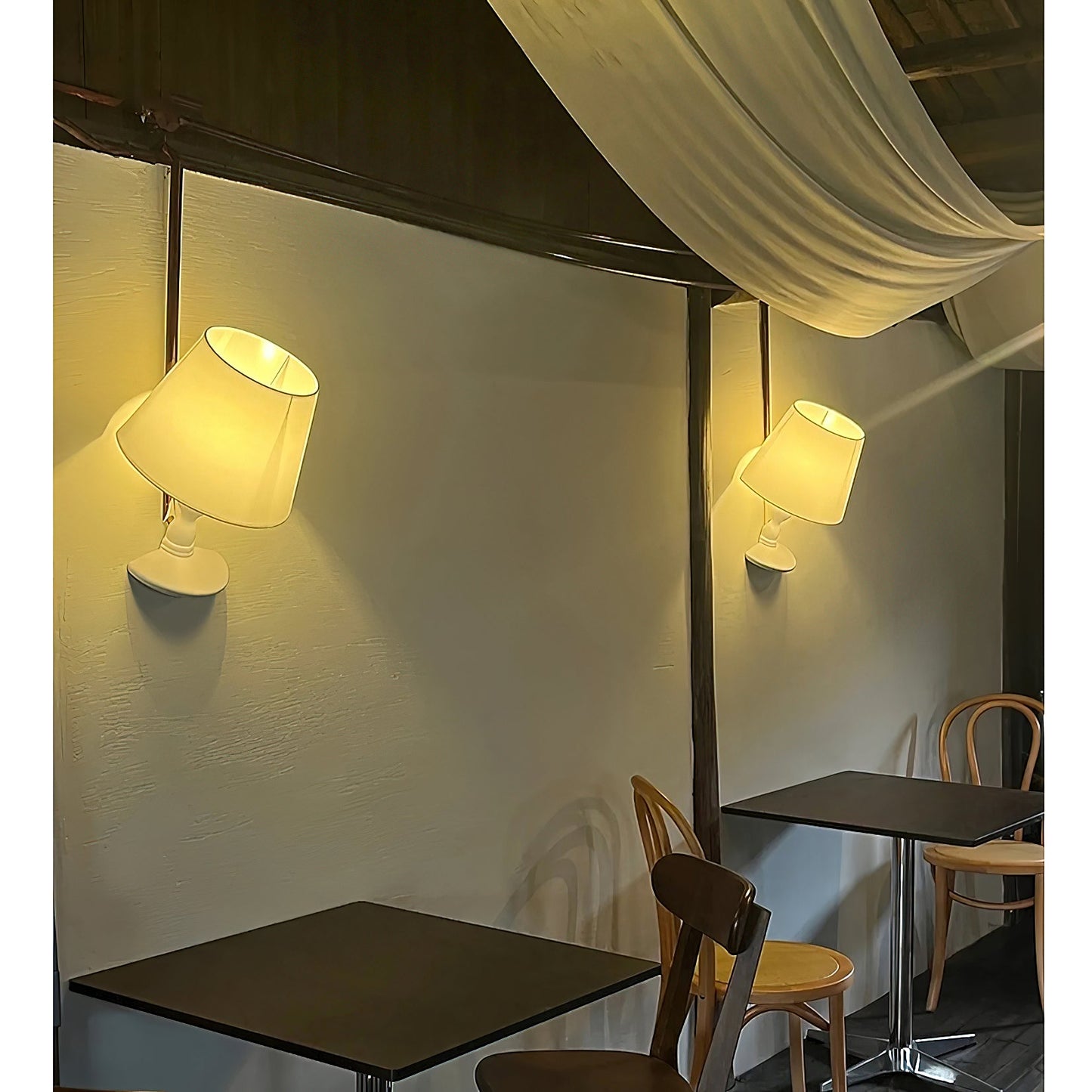 Mara Wall Lamp