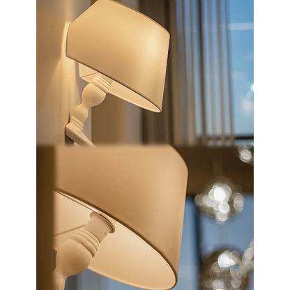 Mara Wall Lamp