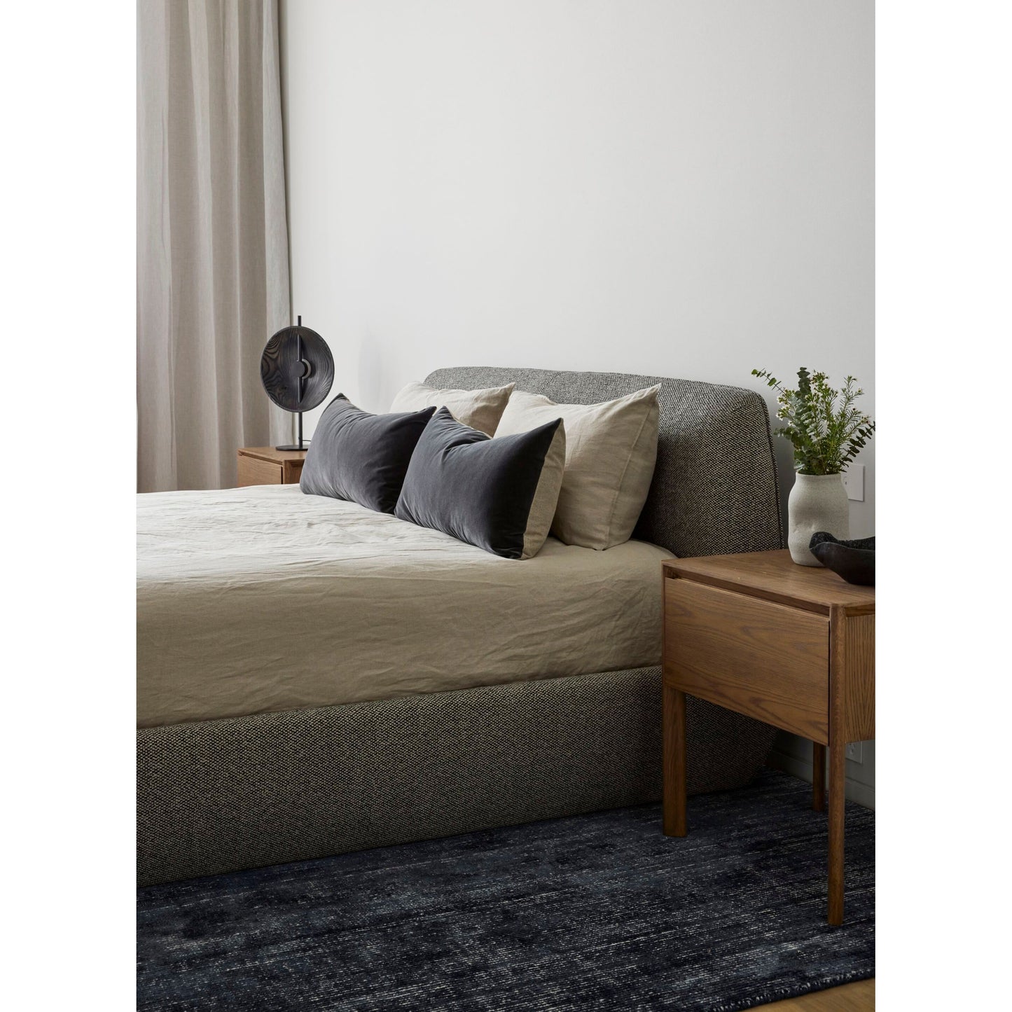 Kesara Table Lamp