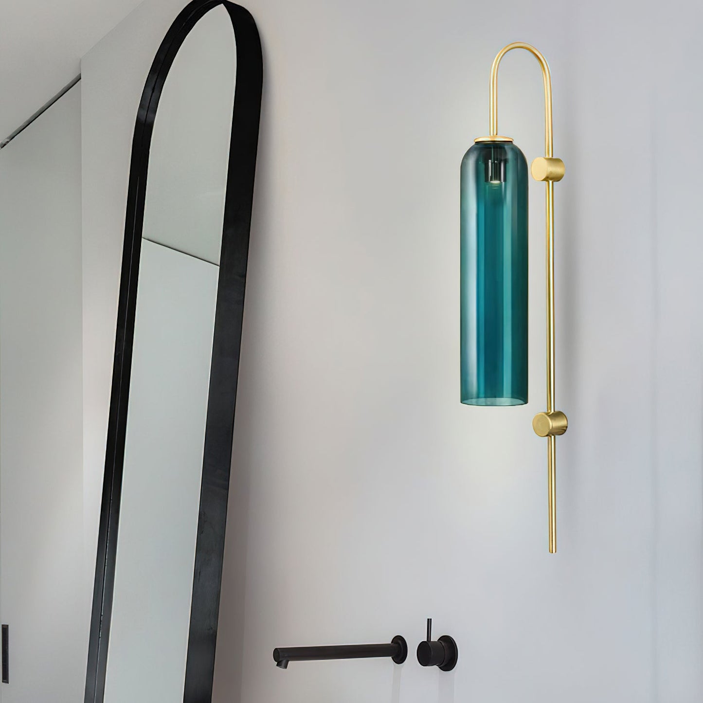 Modern Glass Vertical Wall Lamp