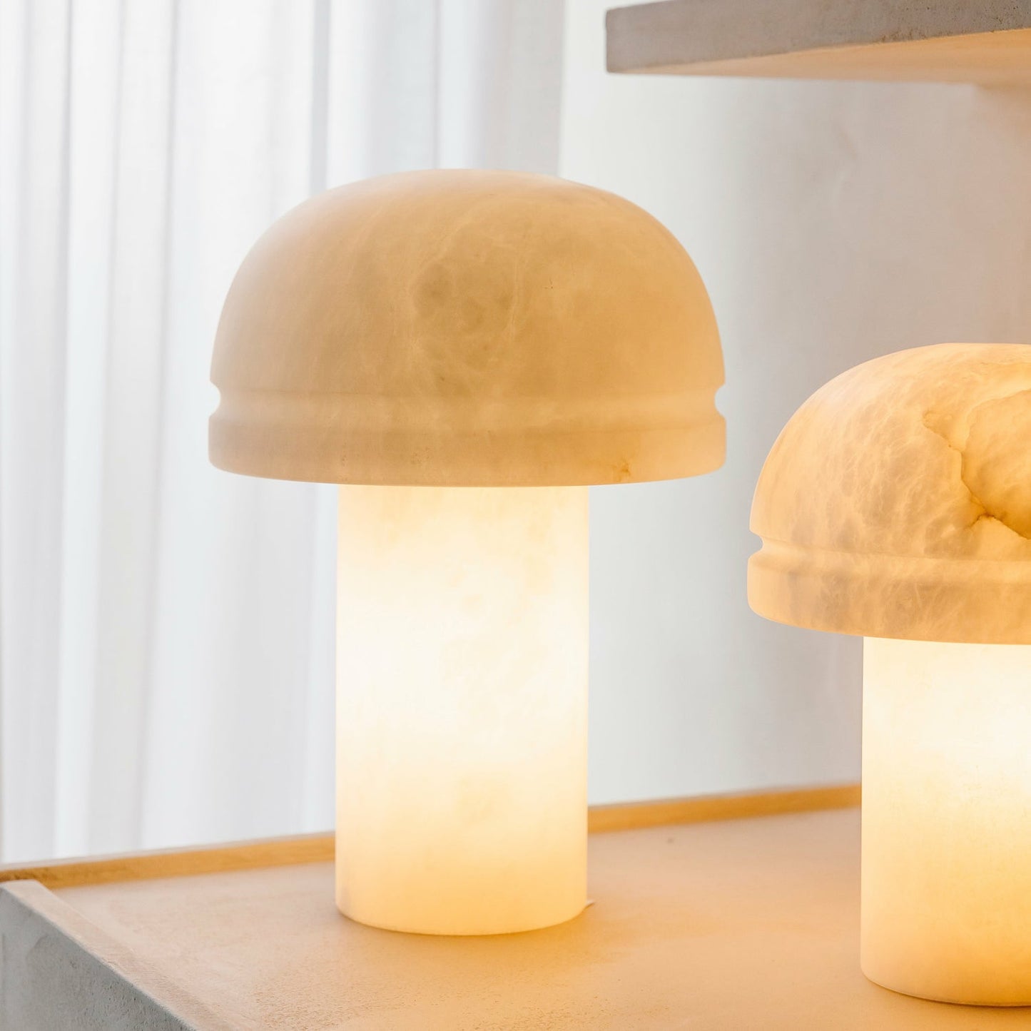 Talen Alabaster Table Lamp