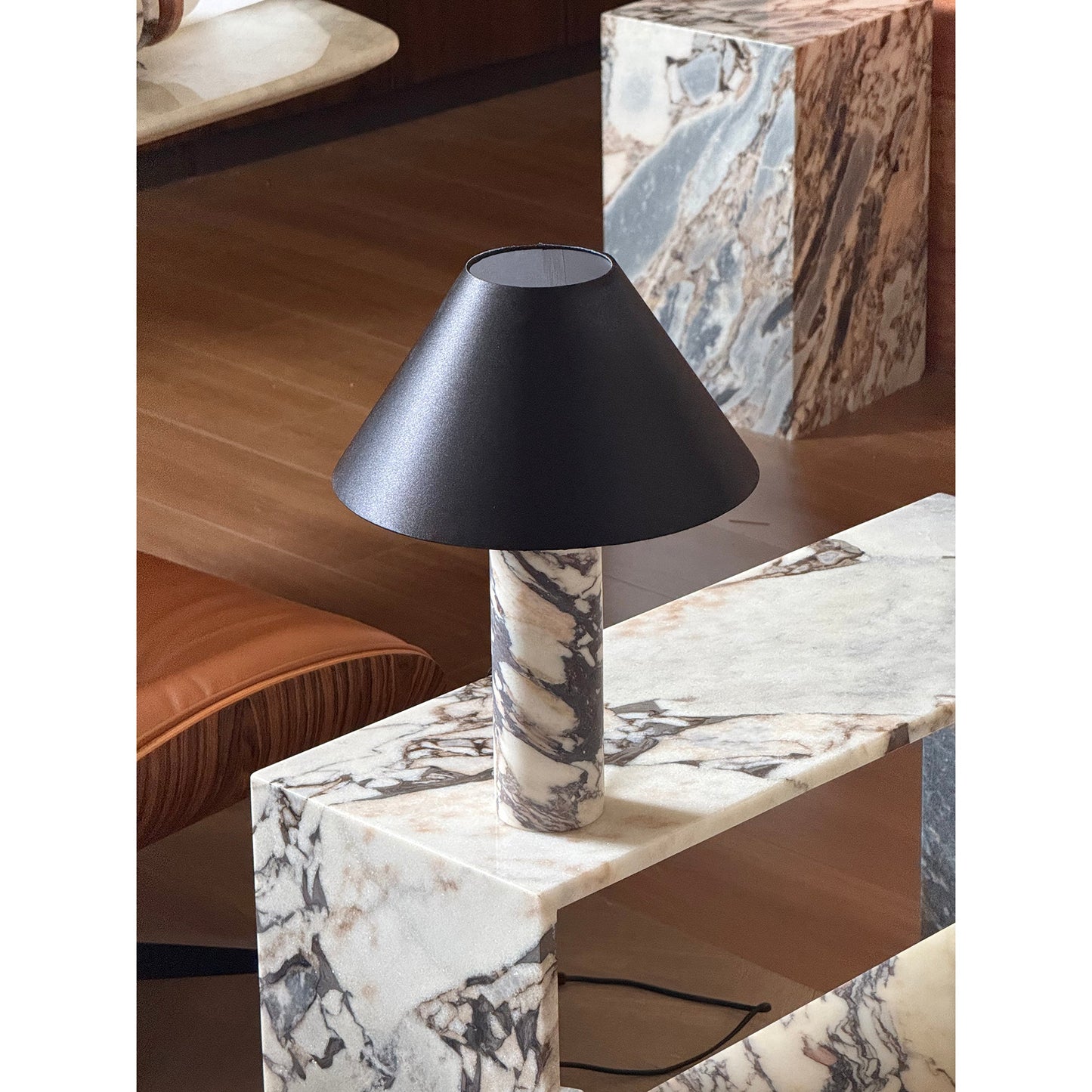 Velai Table Lamp