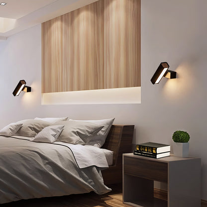 Halique Rotating Wall Lamp