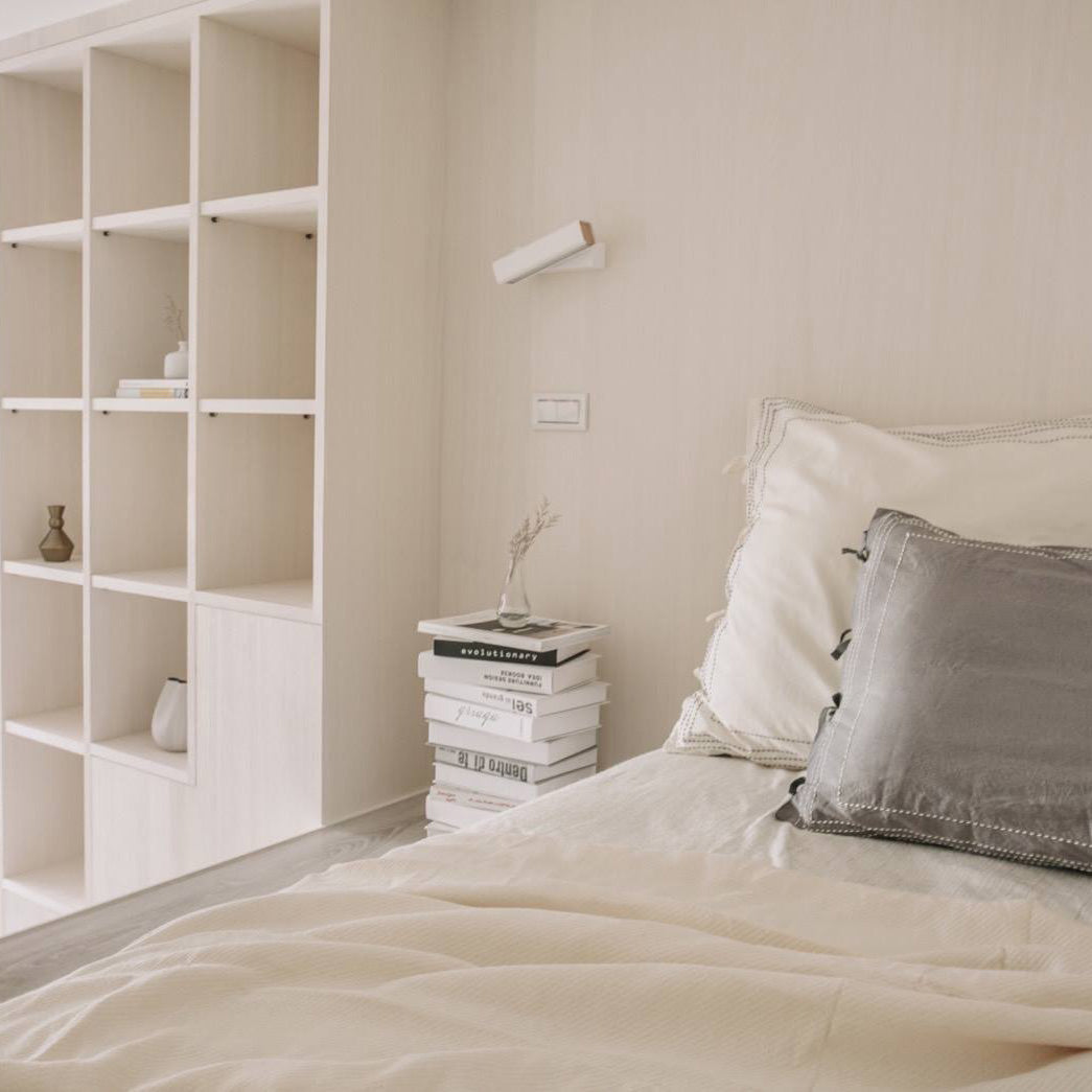Halique Rotating Wall Lamp