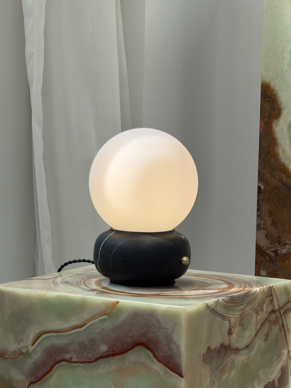 Zelo Table Lamp