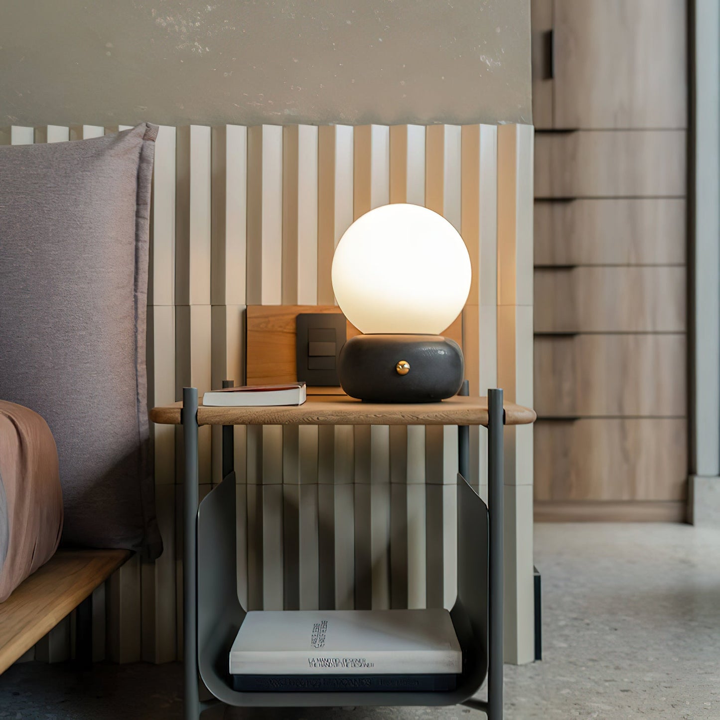 Zelo Table Lamp