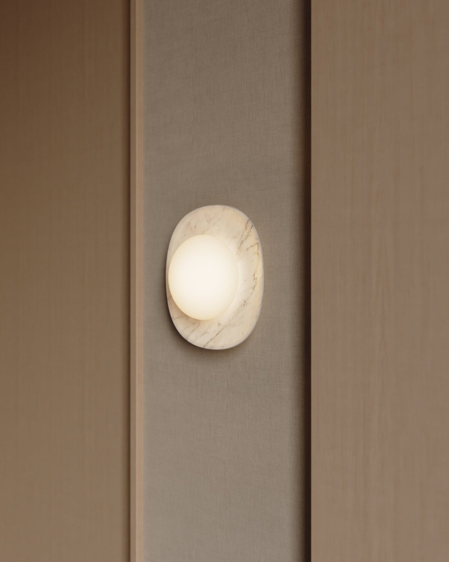 Zelo Wall Lamp