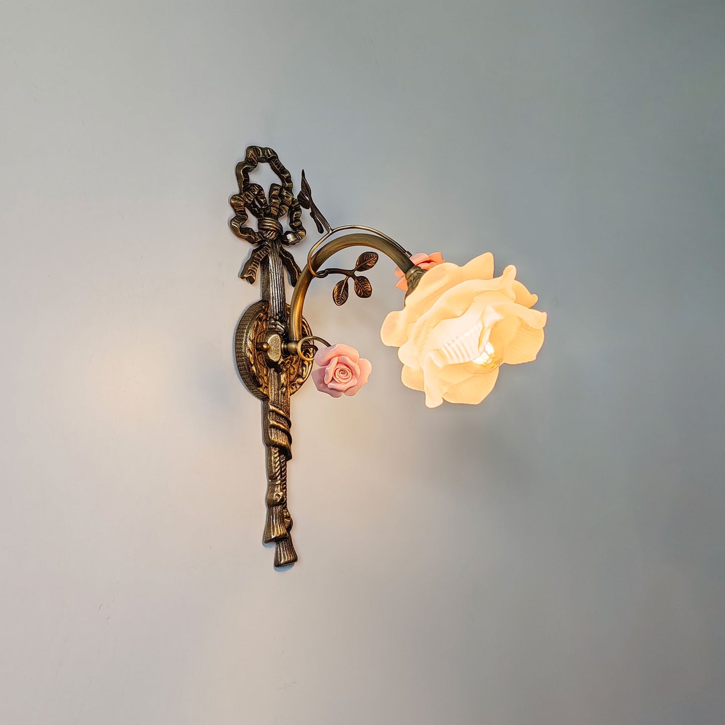 Galien Wall Lamp