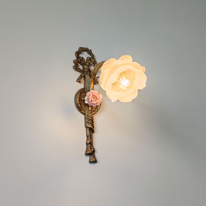 Galien Wall Lamp