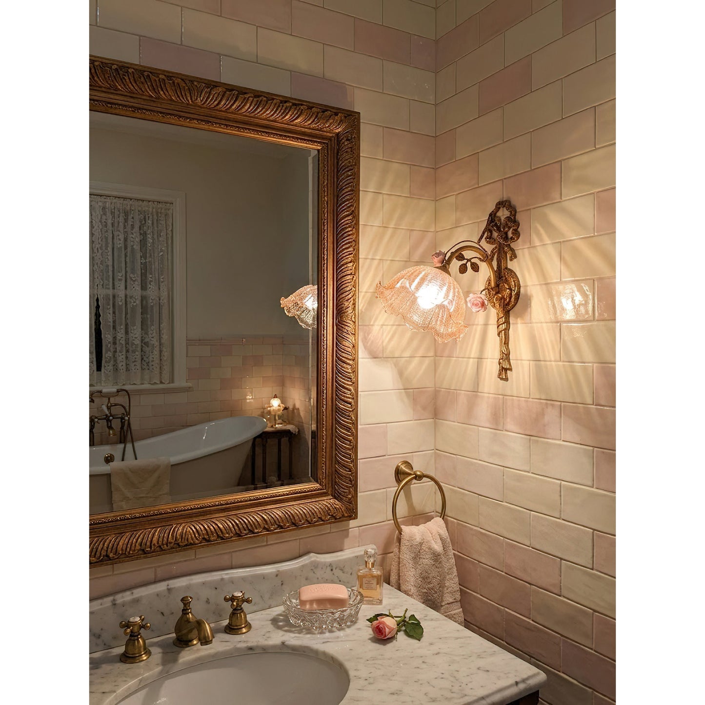 Galien Wall Lamp