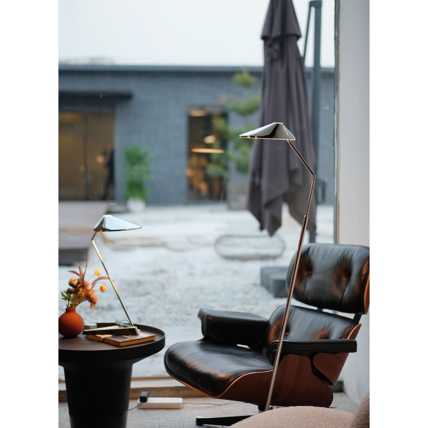 Lumique La Table Lamp