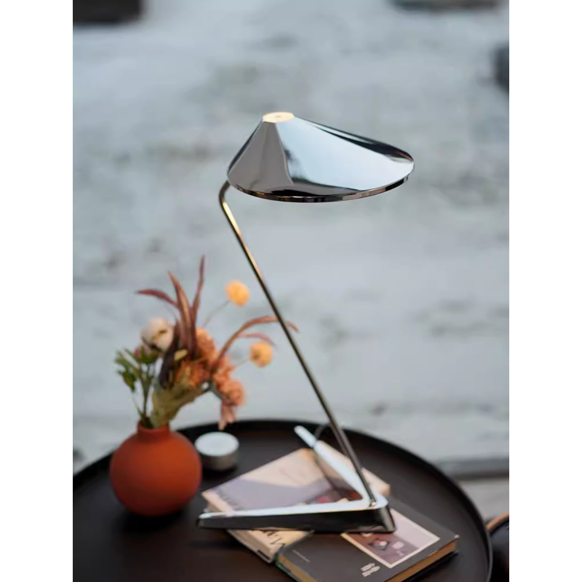 Lumique La Table Lamp