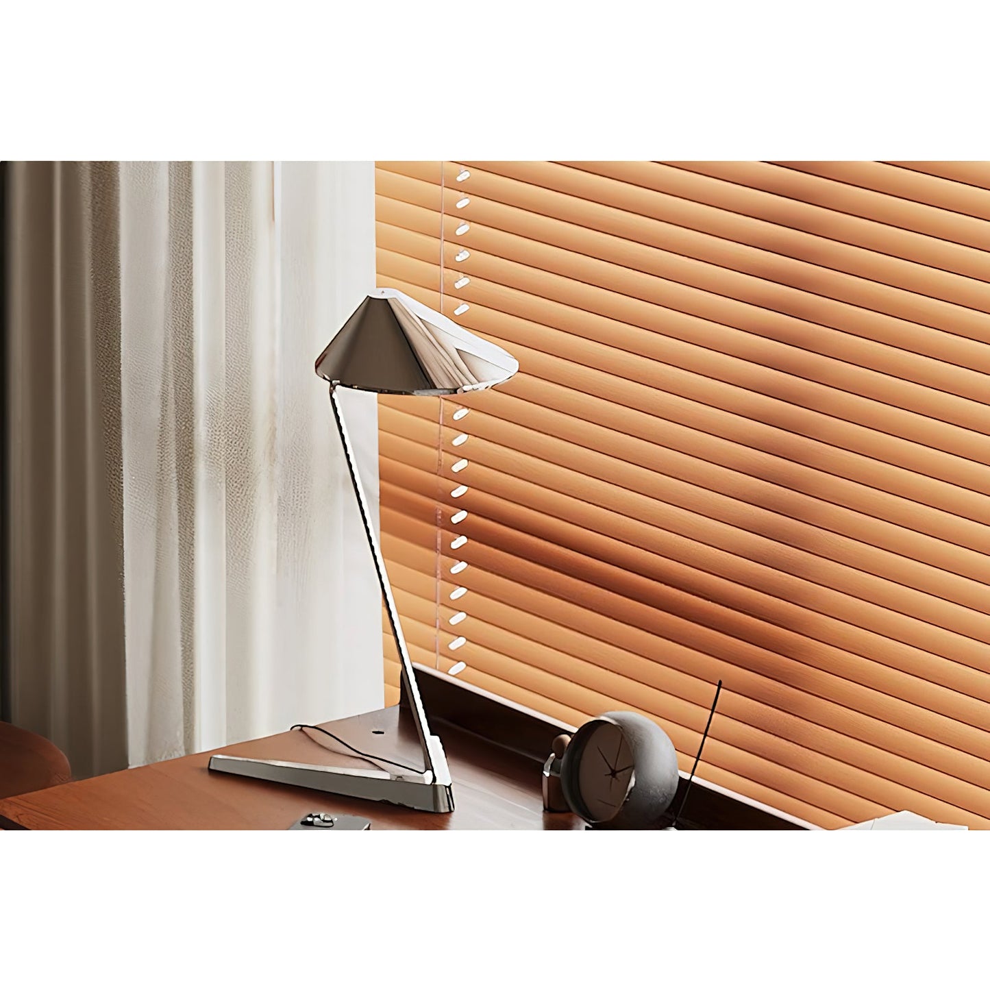 Lumique La Table Lamp